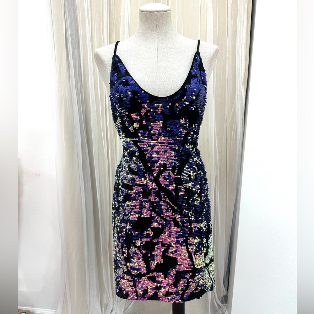 Flip Large Sequins over Velvet Mini Dress Tie Back New Year Black and Purple szL